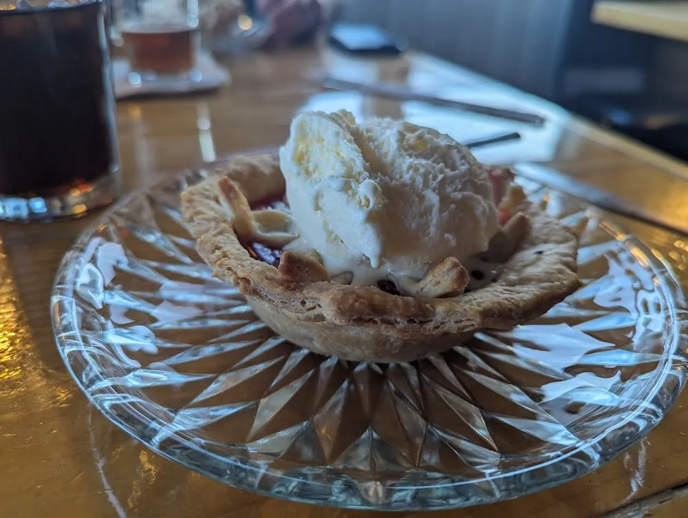 Cherry Pie a La Mode